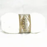 белый