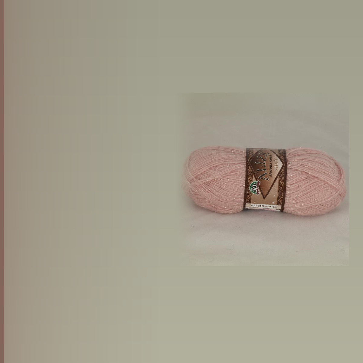 Angora Gold simli, светлый клевер