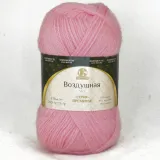розовый