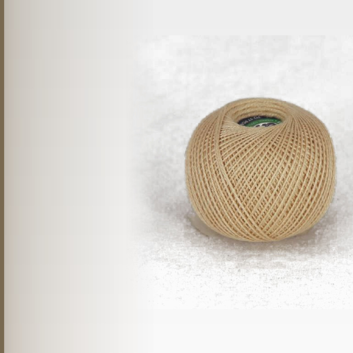 Ирис, светло-бежевый 5902