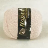 бледно-розовый